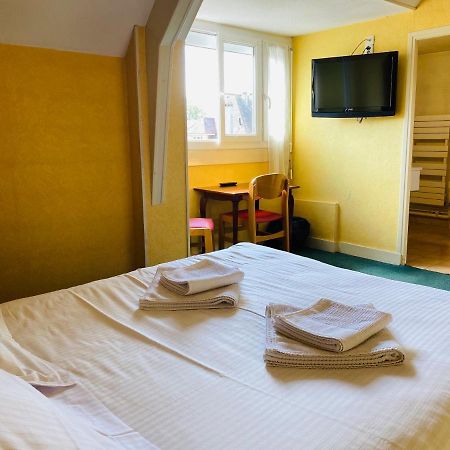 Hotel De La Poste Falaise  Eksteriør billede