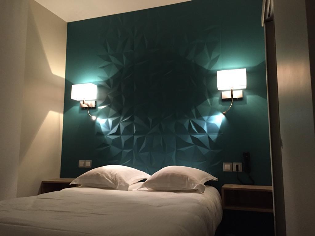 Hotel De La Poste Falaise  Værelse billede